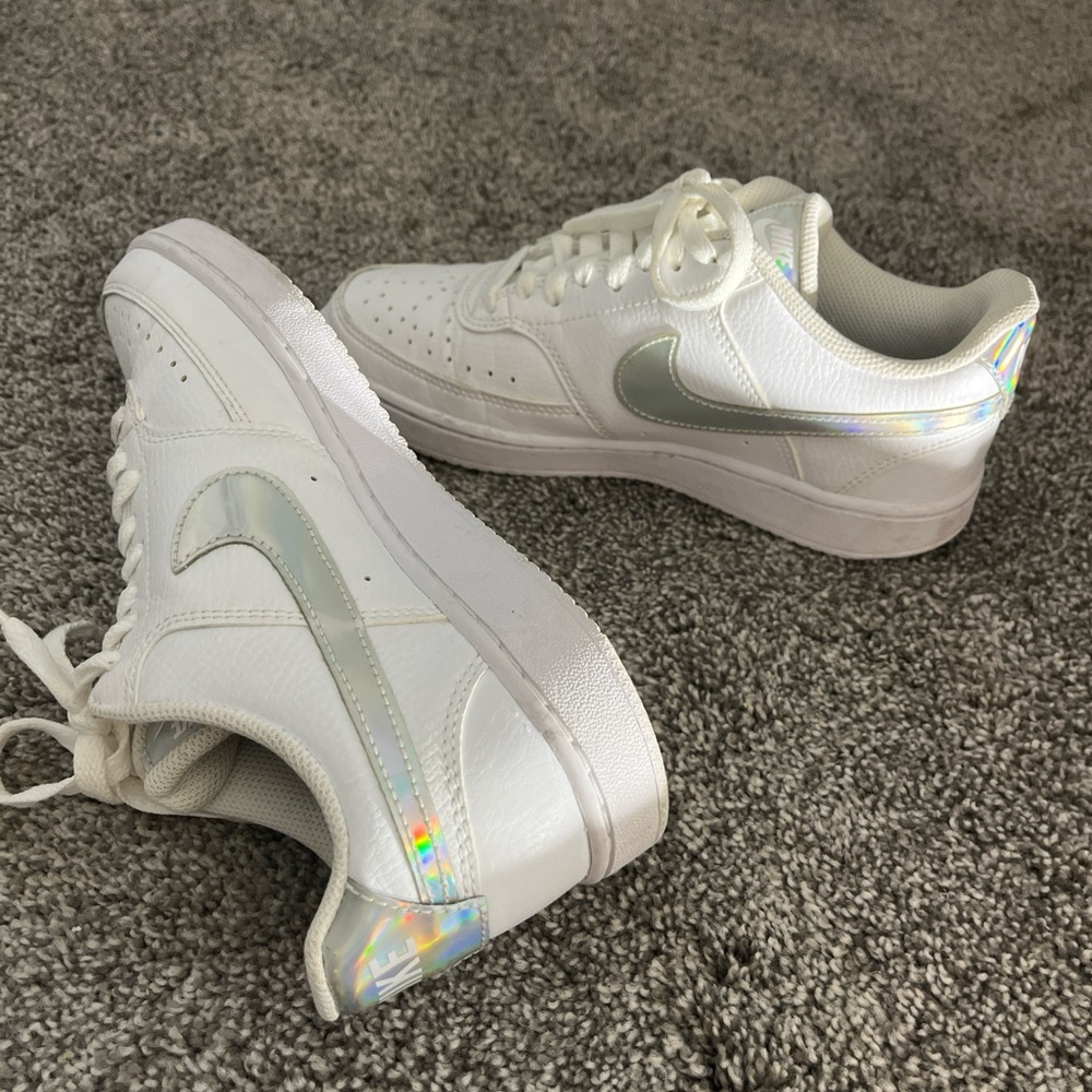 Nike Women's White and Silver Sneakers